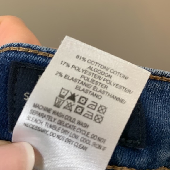 LUCKY BRAND - ClLucMid Rise Super Skassic Blue Distressed Women's Jeans - Picture 5 of 8